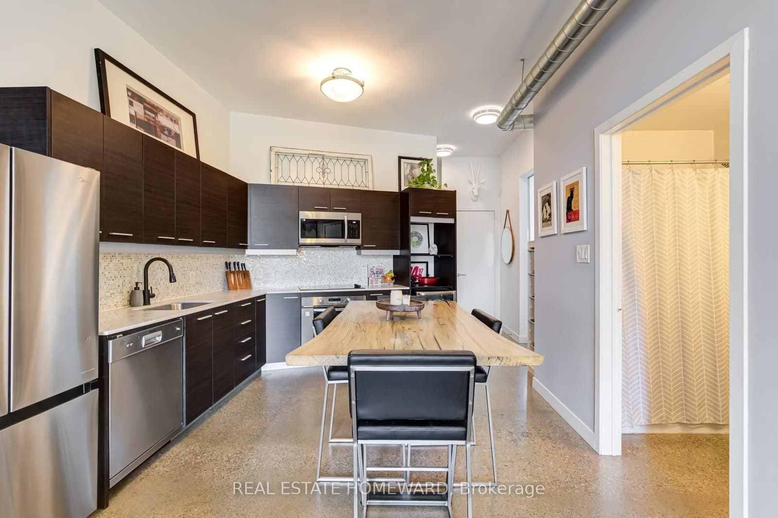 549 King Street E, Unit 310 thumbnail 7