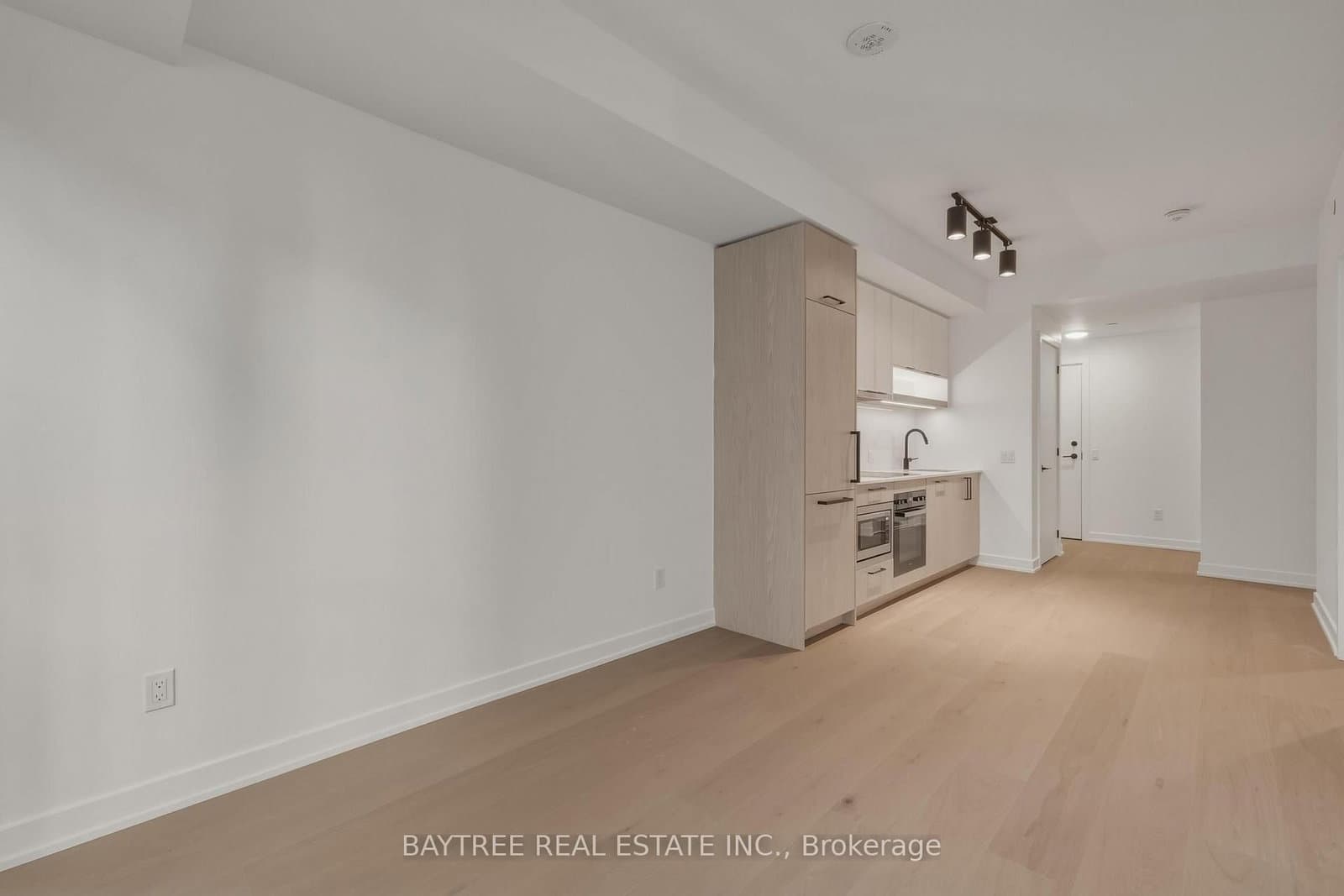 89 Montclair Avenue, Unit 1715 thumbnail 12