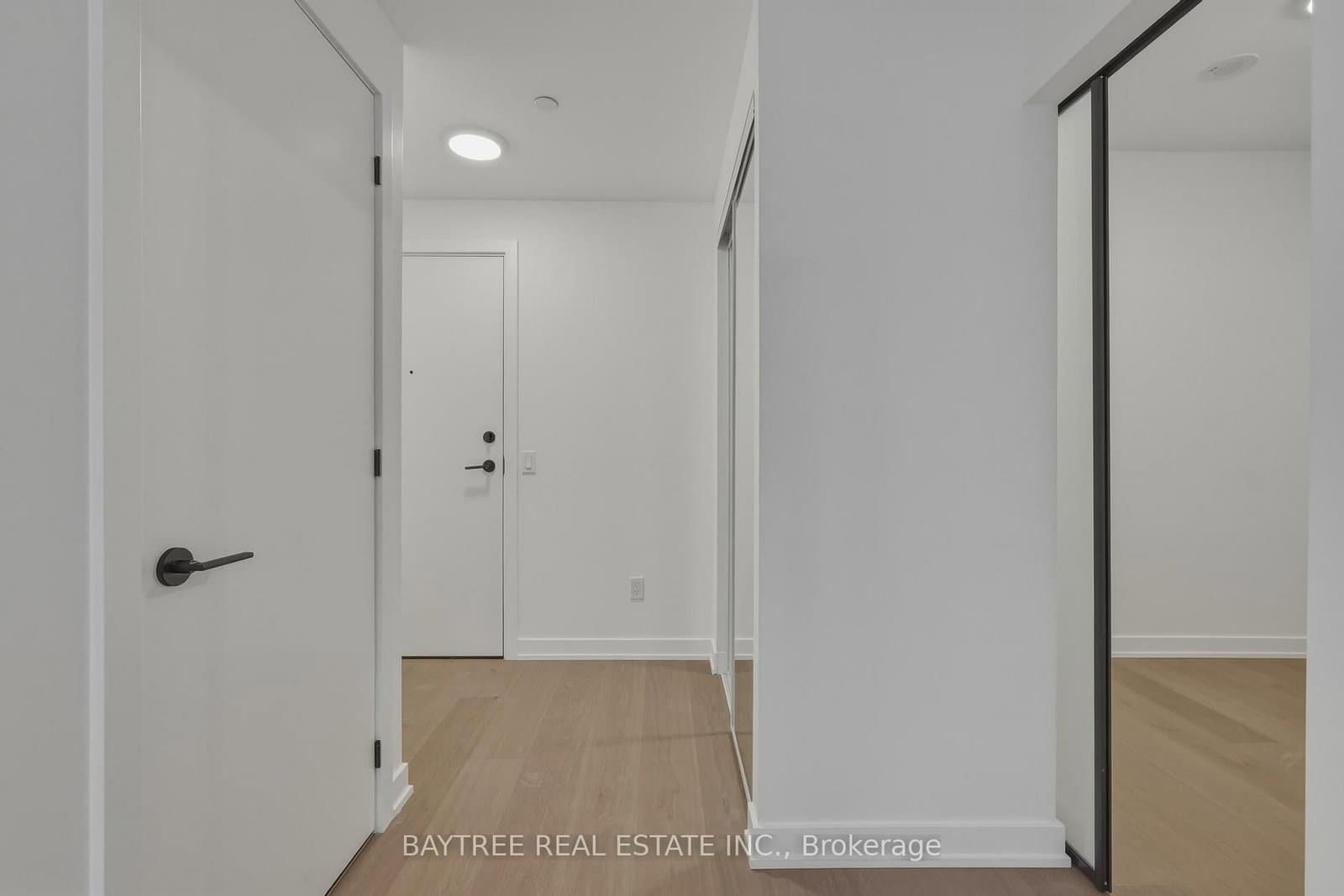 89 Montclair Avenue, Unit 1715 thumbnail 18