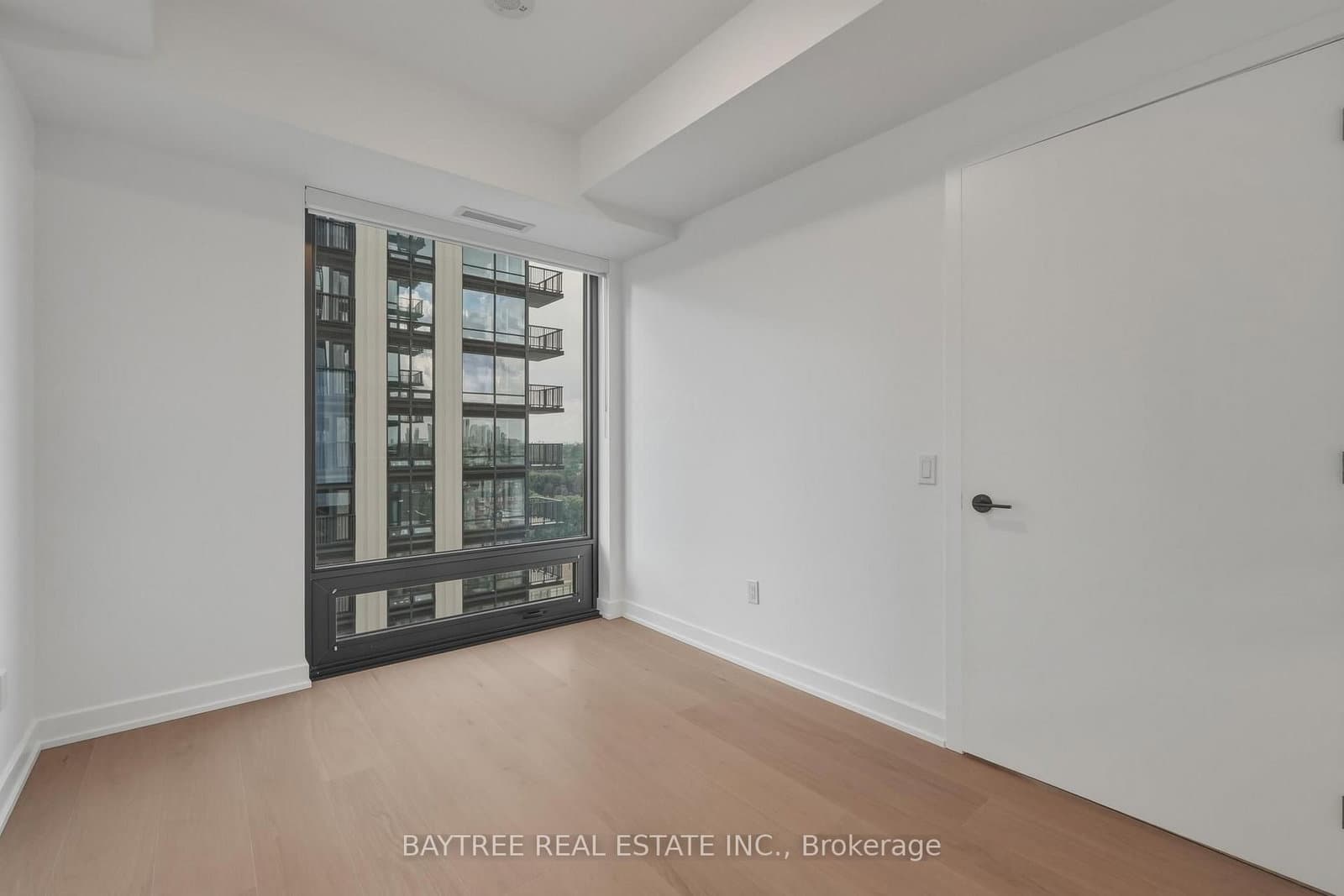 89 Montclair Avenue, Unit 1715 thumbnail 3