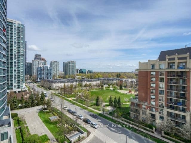 30 Harrison Garden Boulevard, Unit 1008 thumbnail 10