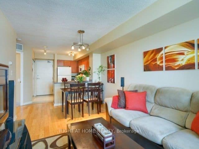 30 Harrison Garden Boulevard, Unit 1008 thumbnail 3