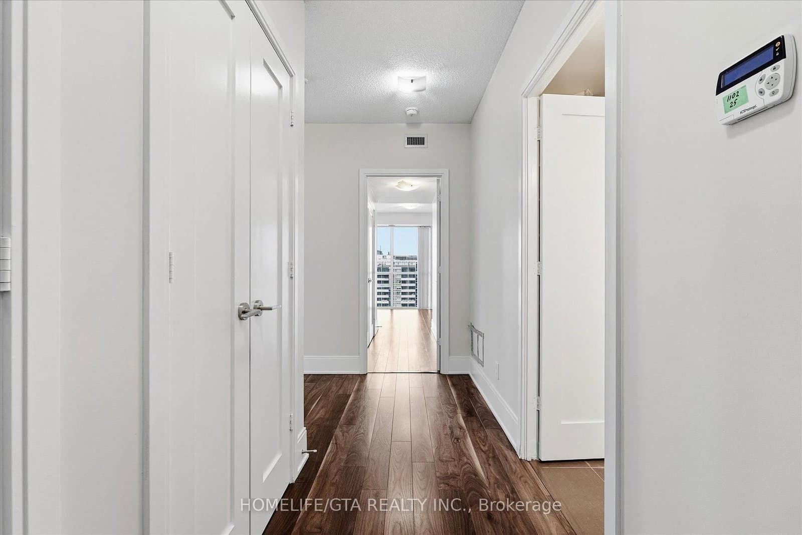 25 Broadway Avenue, Unit 1102 thumbnail 12