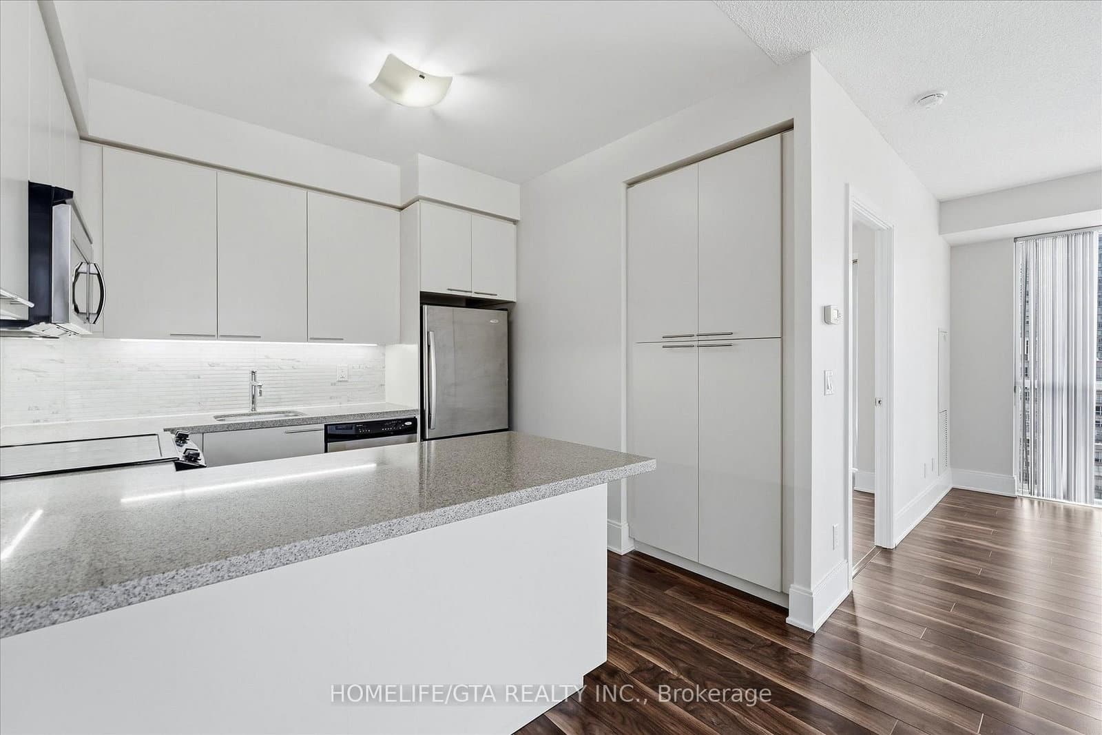 25 Broadway Avenue, Unit 1102 thumbnail 20