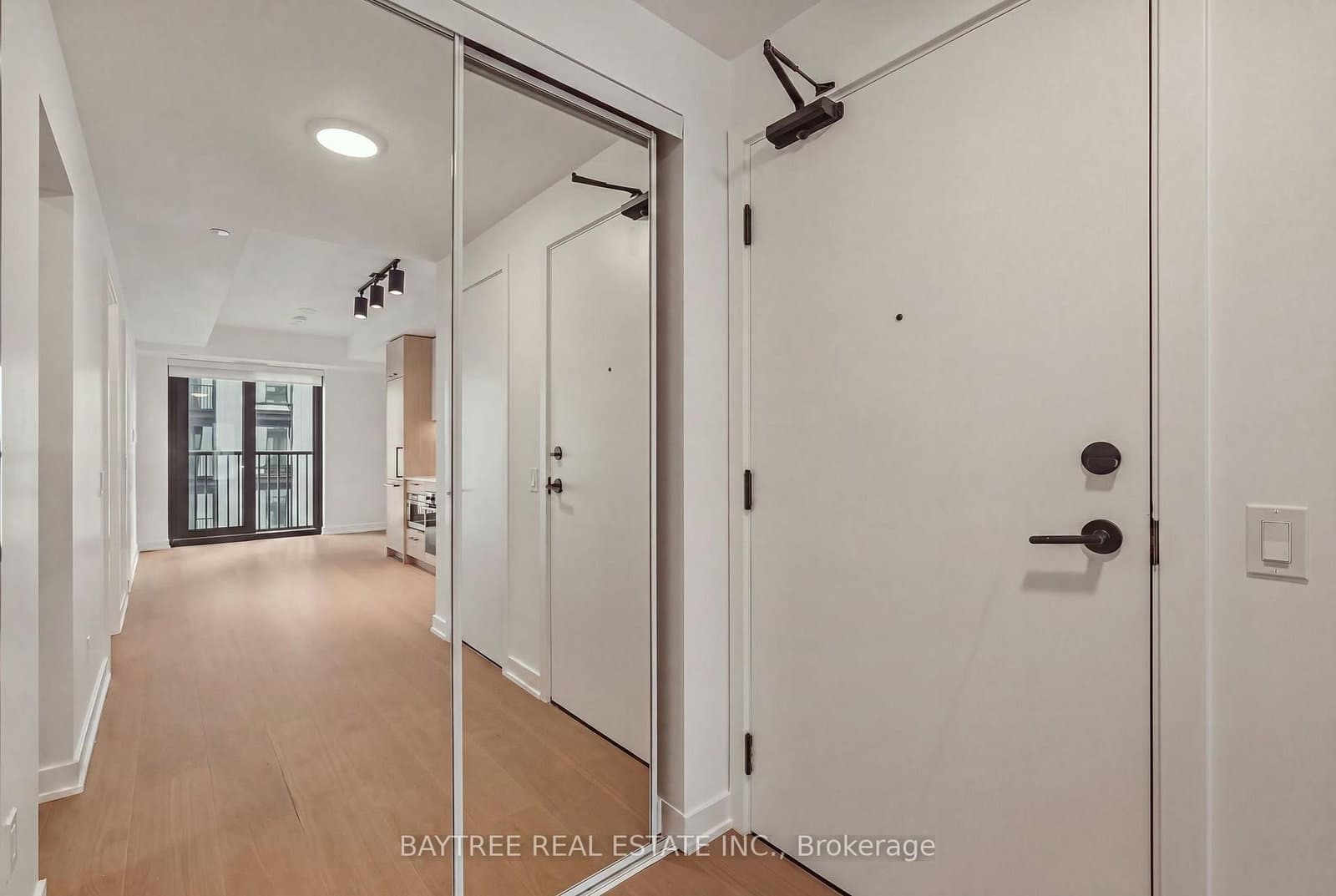 89 Montclair Avenue, Unit 1726 thumbnail 19