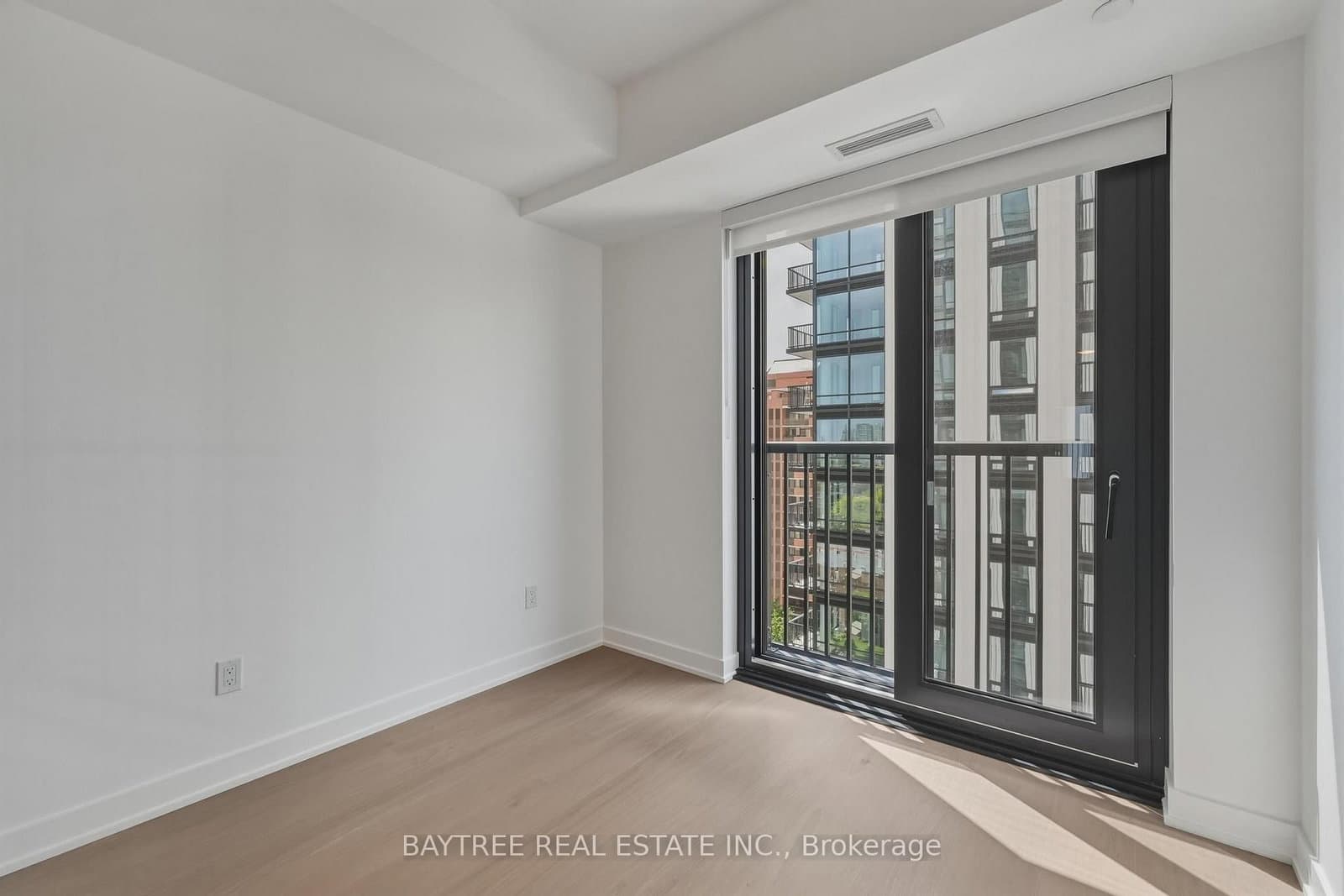 89 Montclair Avenue, Unit 1726 thumbnail 3