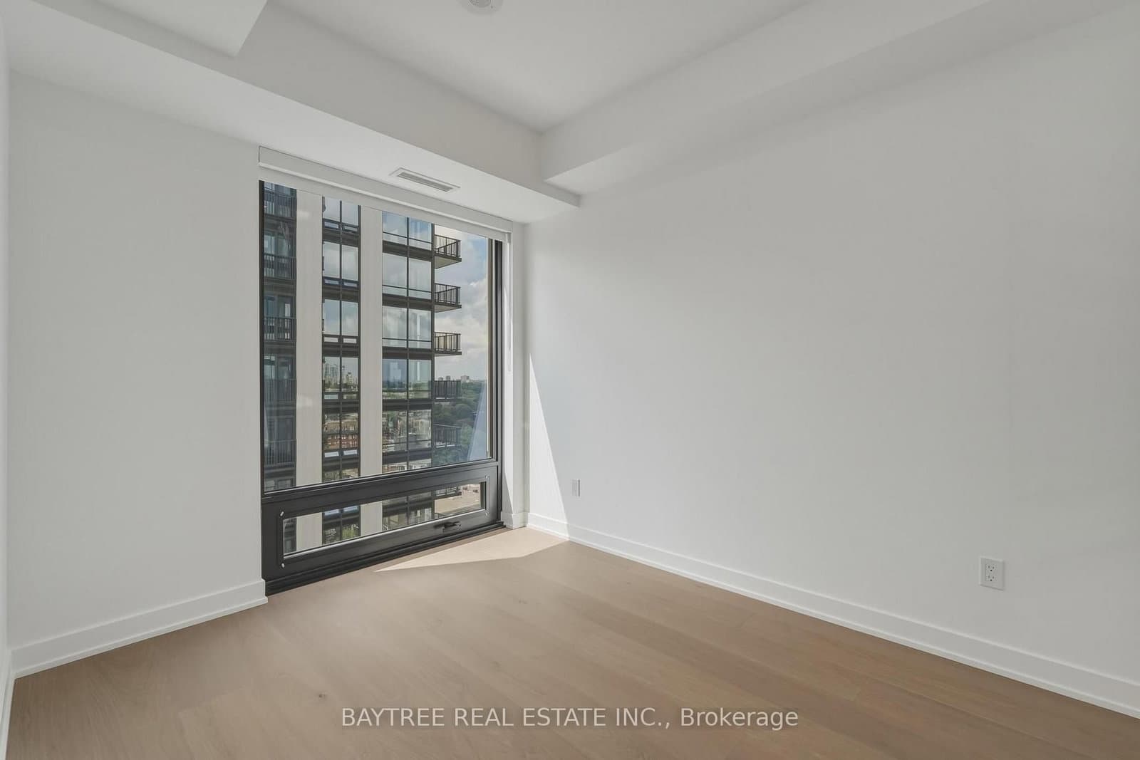 89 Montclair Avenue, Unit 1726 thumbnail 7