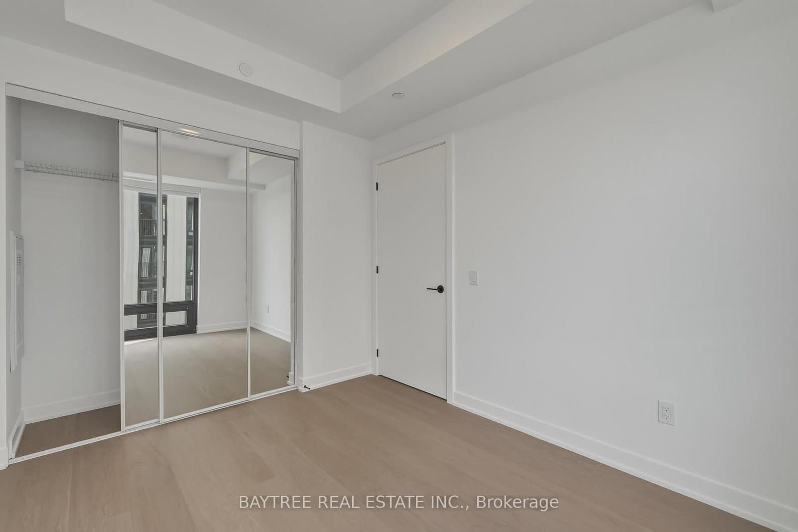 89 Montclair Avenue, Unit 1726 thumbnail 9