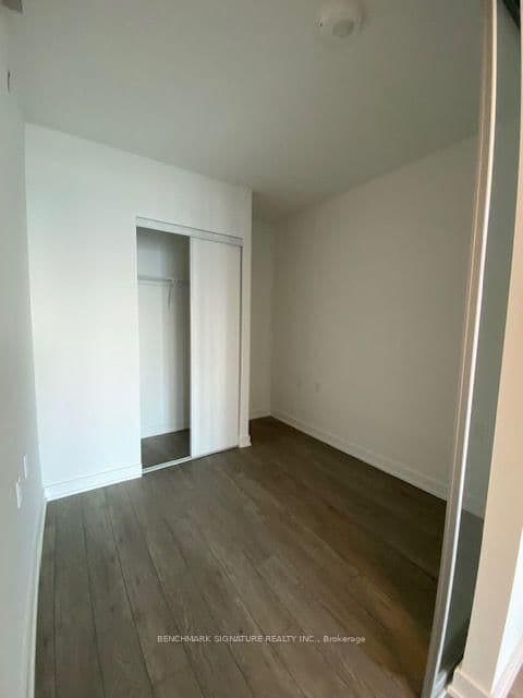 88 Queen Street E, Unit 3807 thumbnail 8