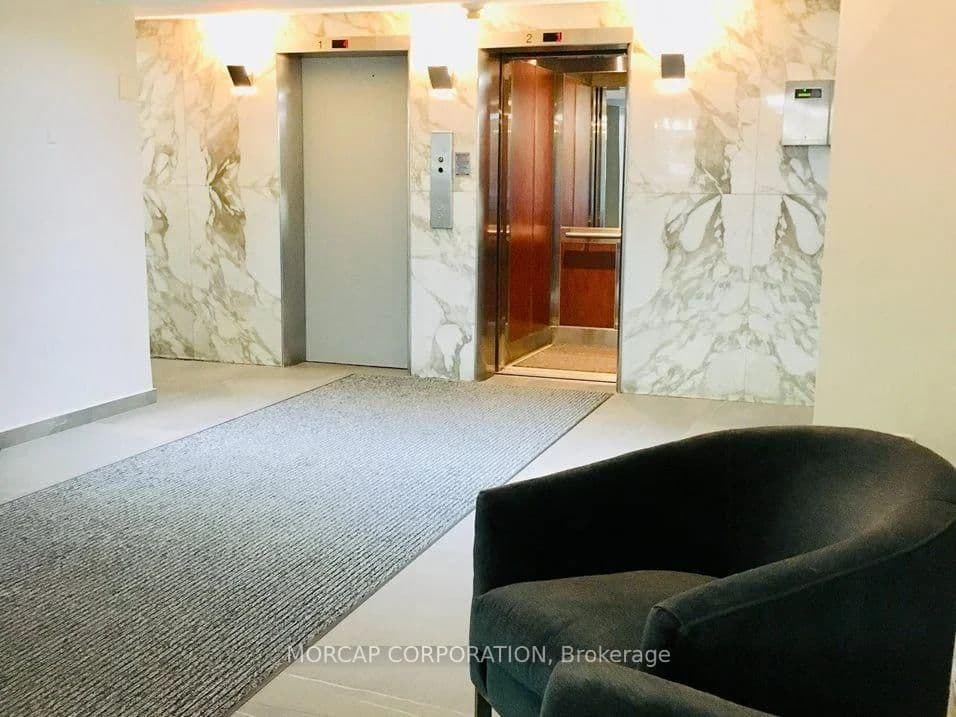 25 Bedford Road, Unit 601 thumbnail 3