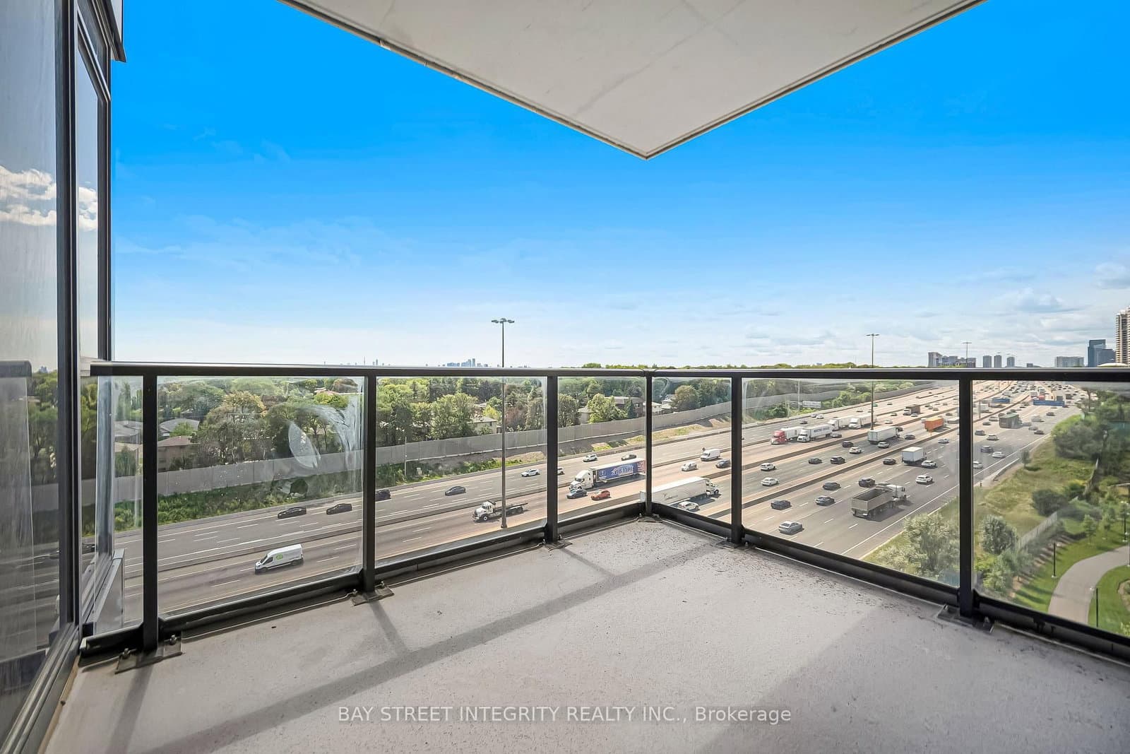85 McMahon Drive, Unit 1206 thumbnail 17