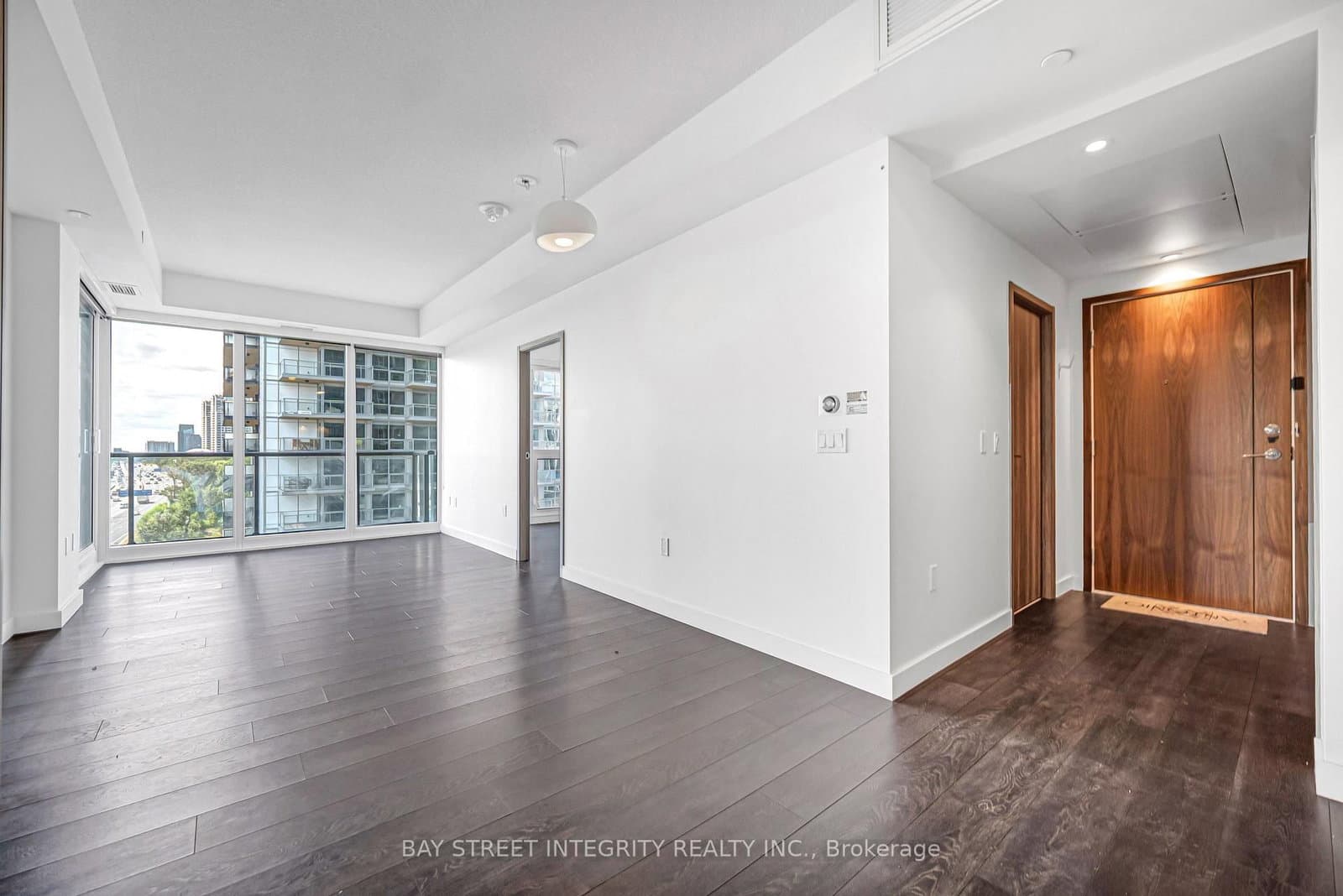 85 McMahon Drive, Unit 1206 thumbnail 9