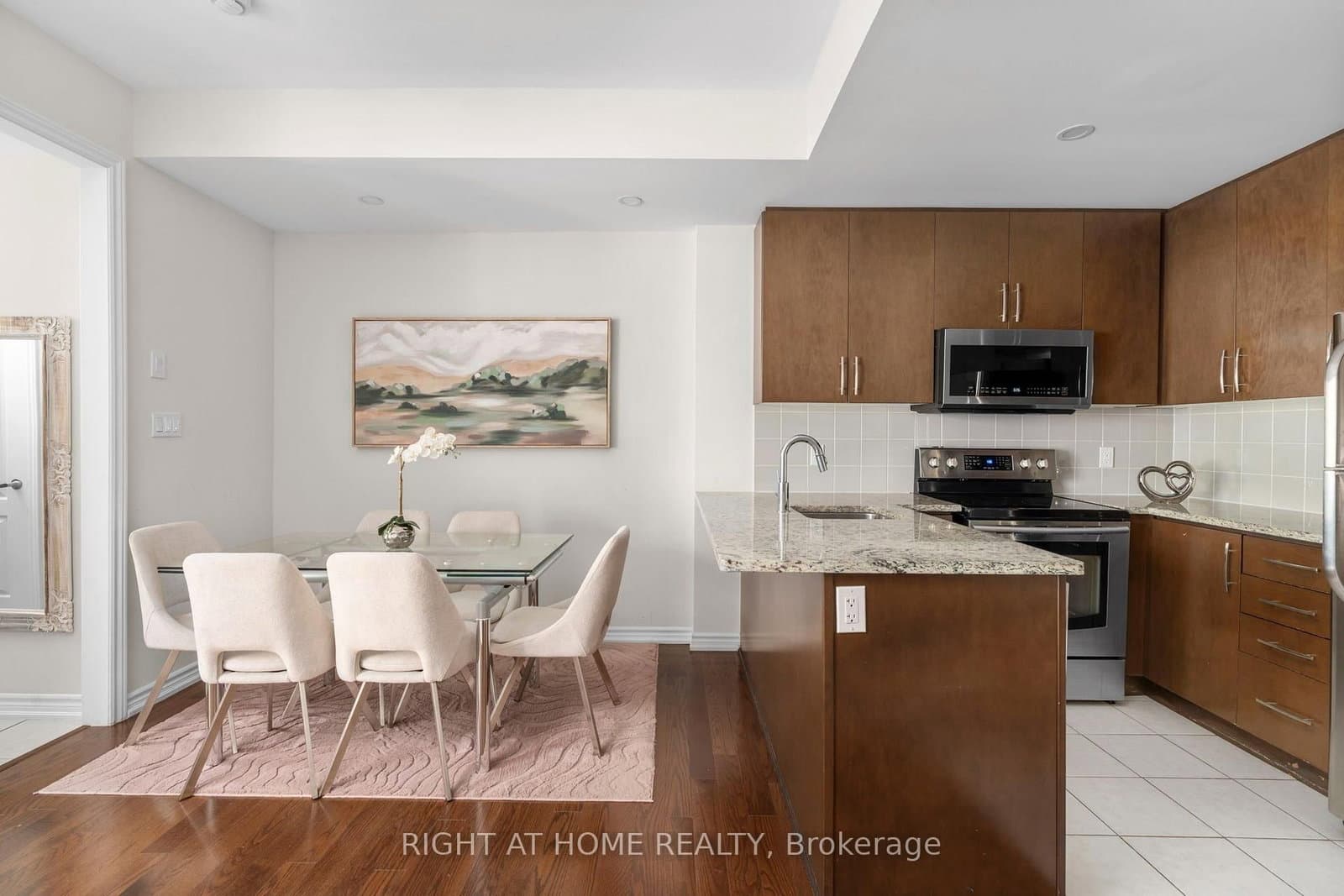 27 Coneflower Crescent, Unit 31 thumbnail 10