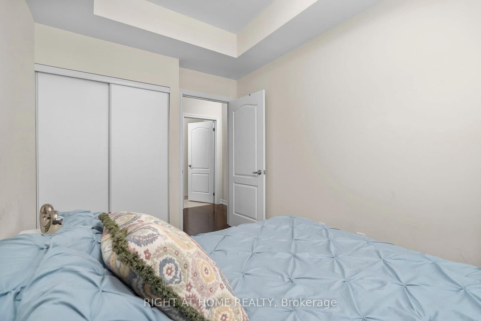 27 Coneflower Crescent, Unit 31 thumbnail 24