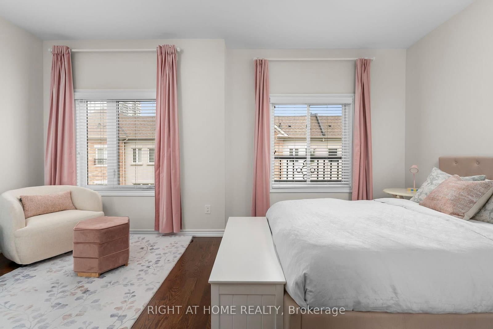27 Coneflower Crescent, Unit 31 thumbnail 34