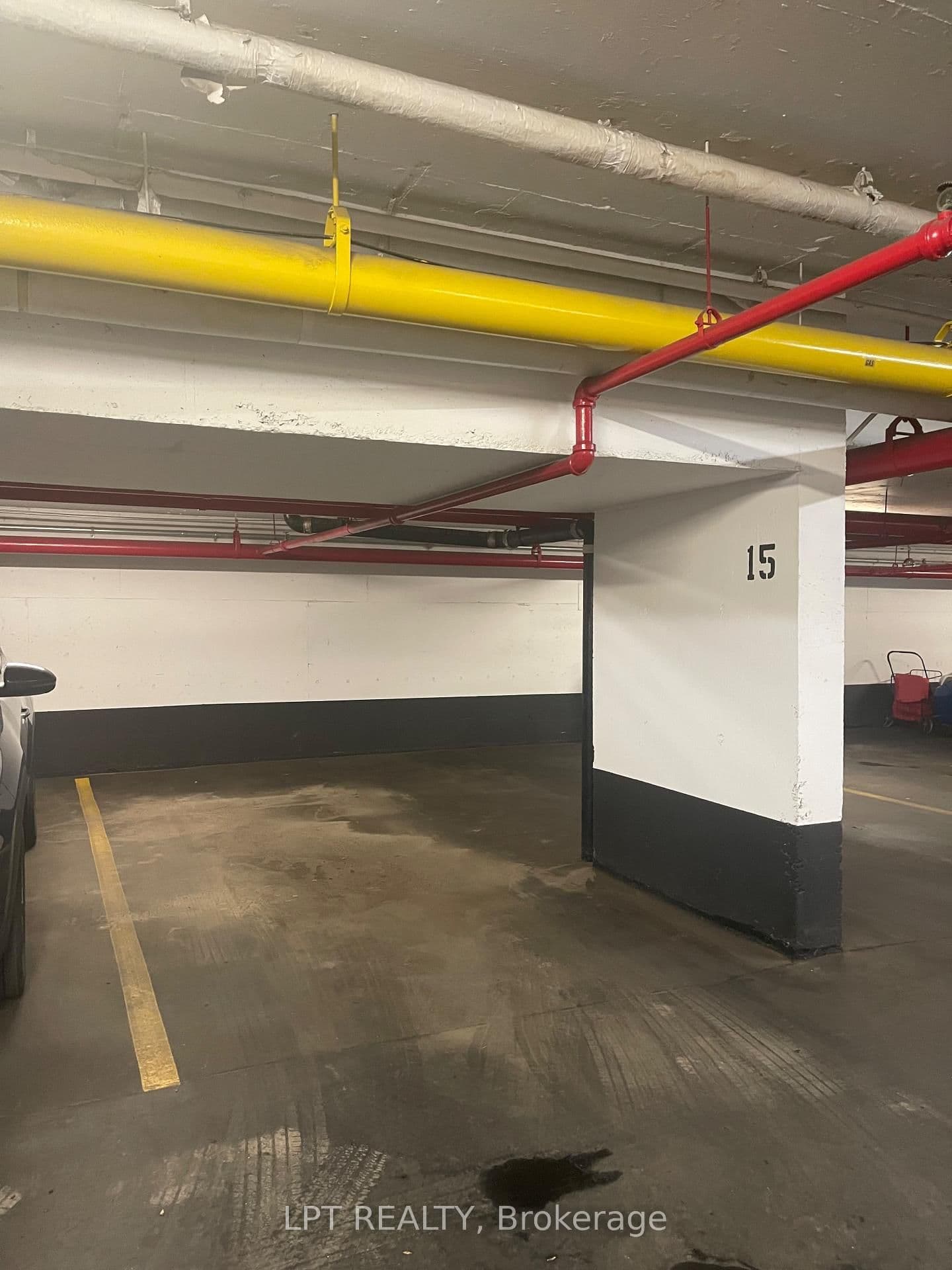 22 Shallmar Boulevard, Unit 402 thumbnail 25