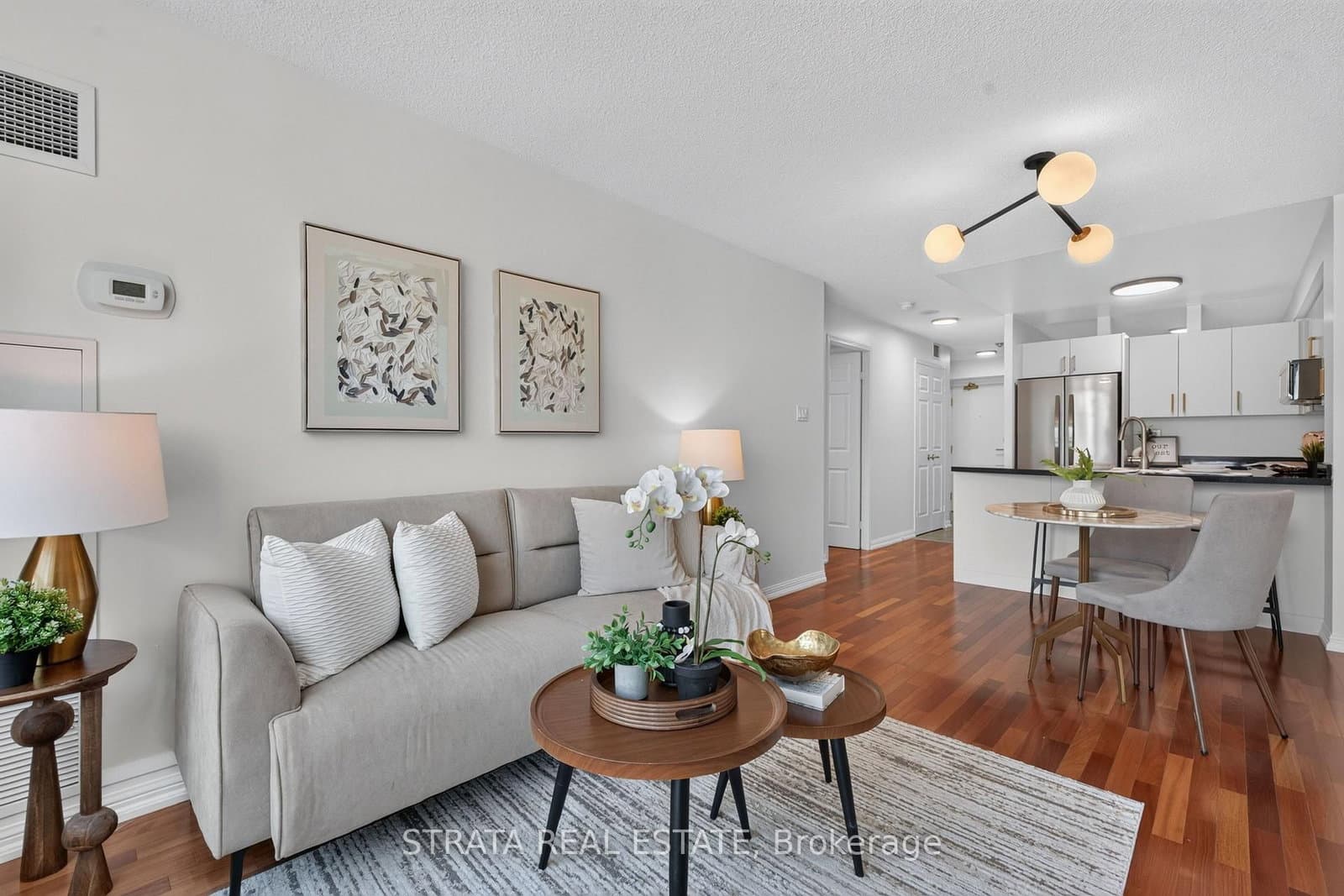 109 Front Street E, Unit 814 thumbnail 17
