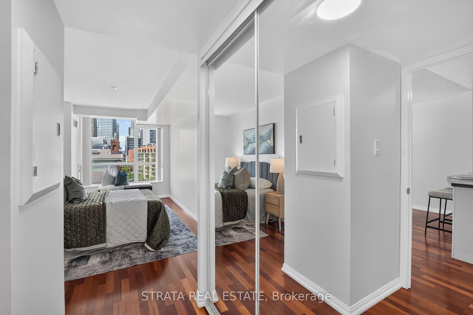 109 Front Street E, Unit 814 thumbnail 20