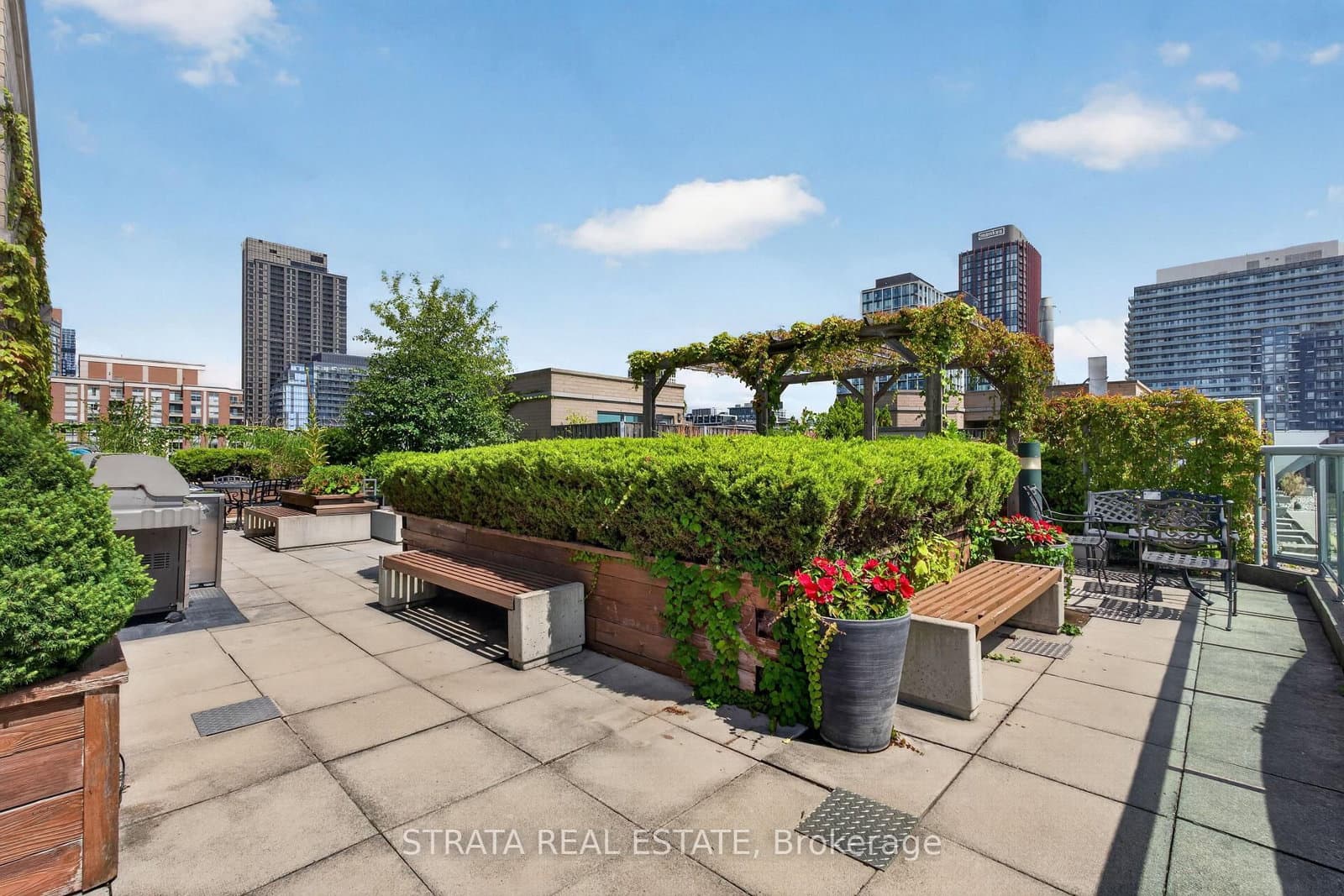 109 Front Street E, Unit 814 thumbnail 33