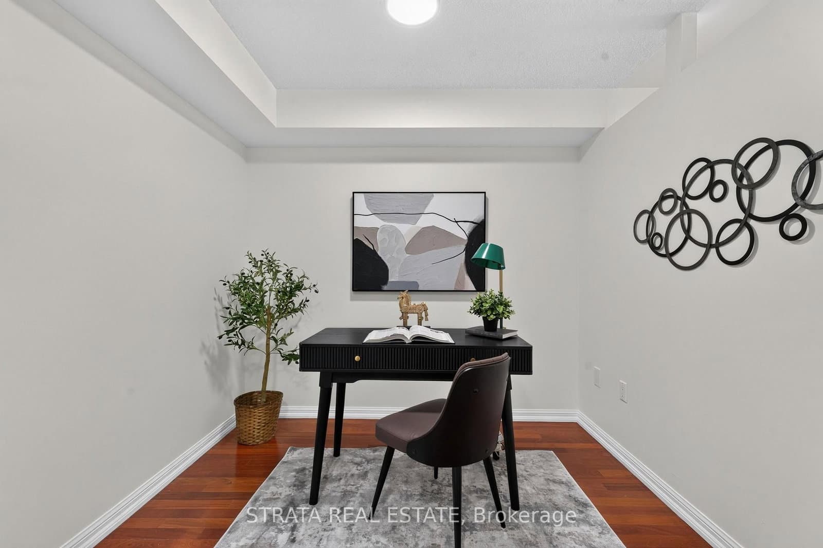 109 Front Street E, Unit 814 thumbnail 6