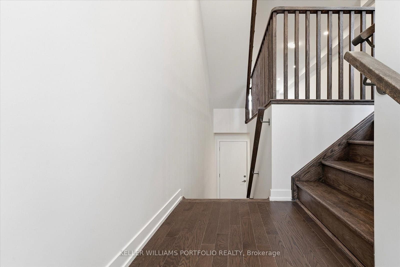 372 Lawrence Heights Way thumbnail 5
