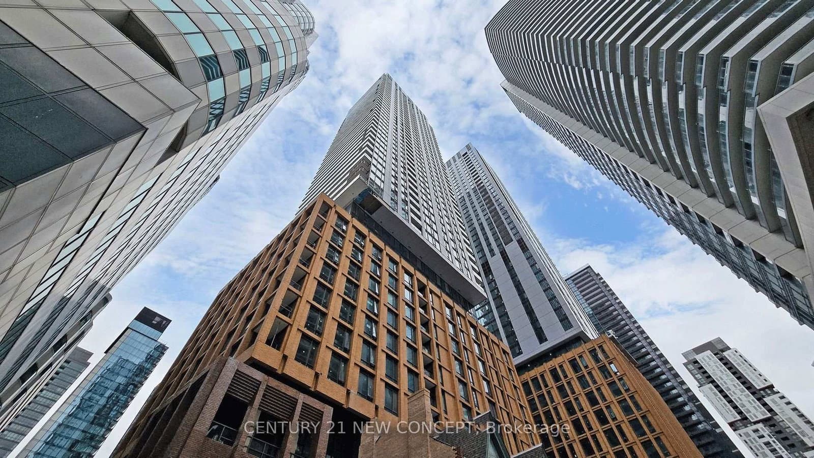 8 Widmer Street, Unit 3411