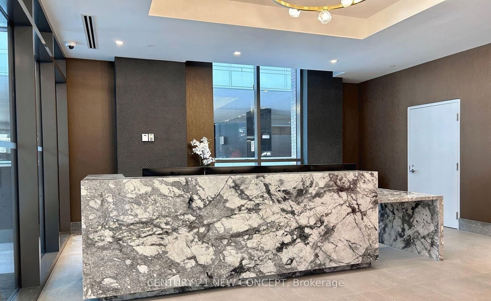 8 Widmer Street, Unit 3411 thumbnail 3