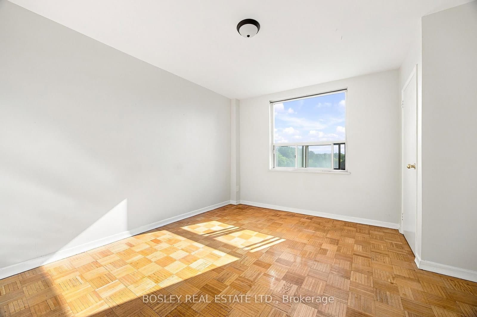 85 Lawton Boulevard, Unit 409 thumbnail 14