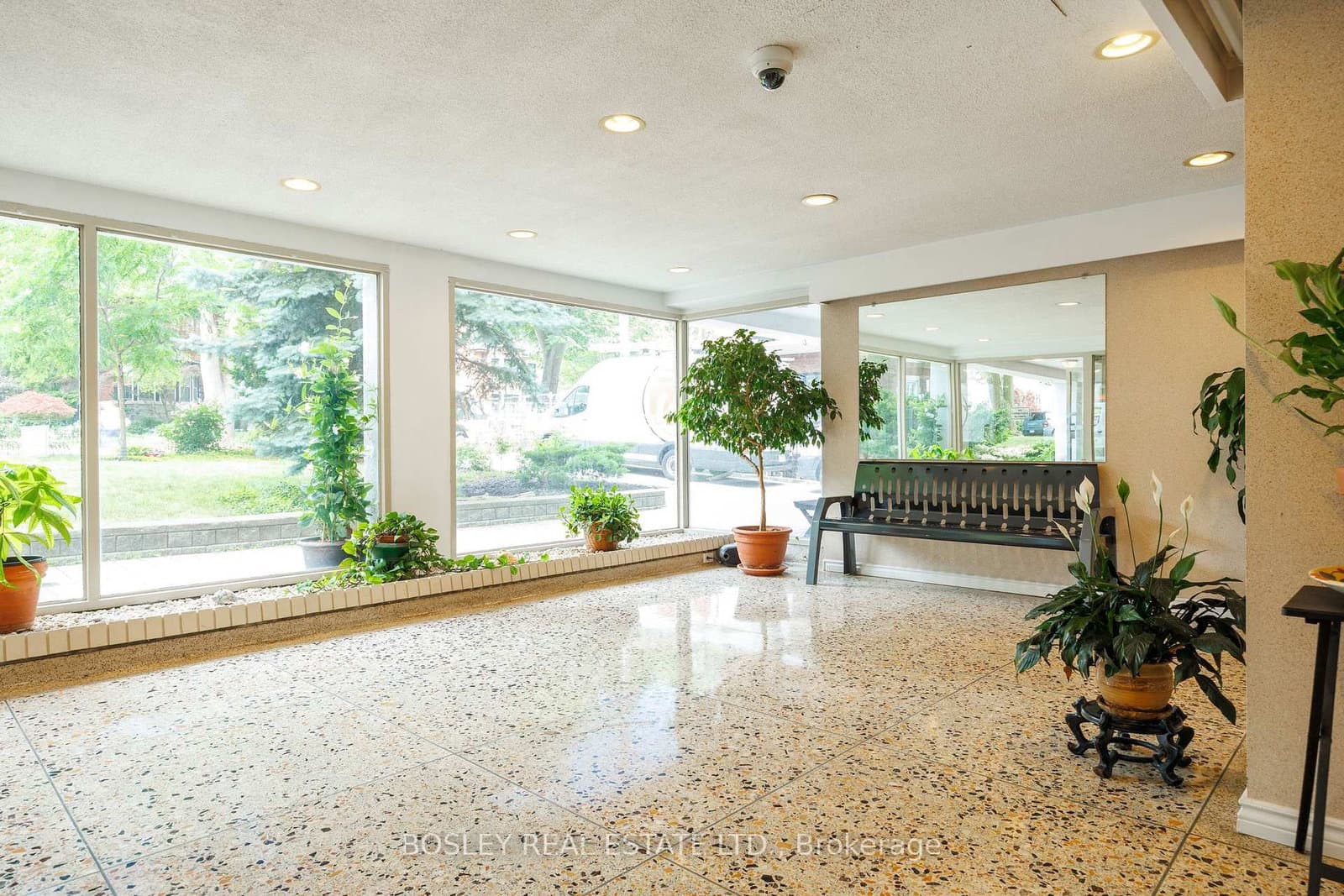 85 Lawton Boulevard, Unit 409 thumbnail 32