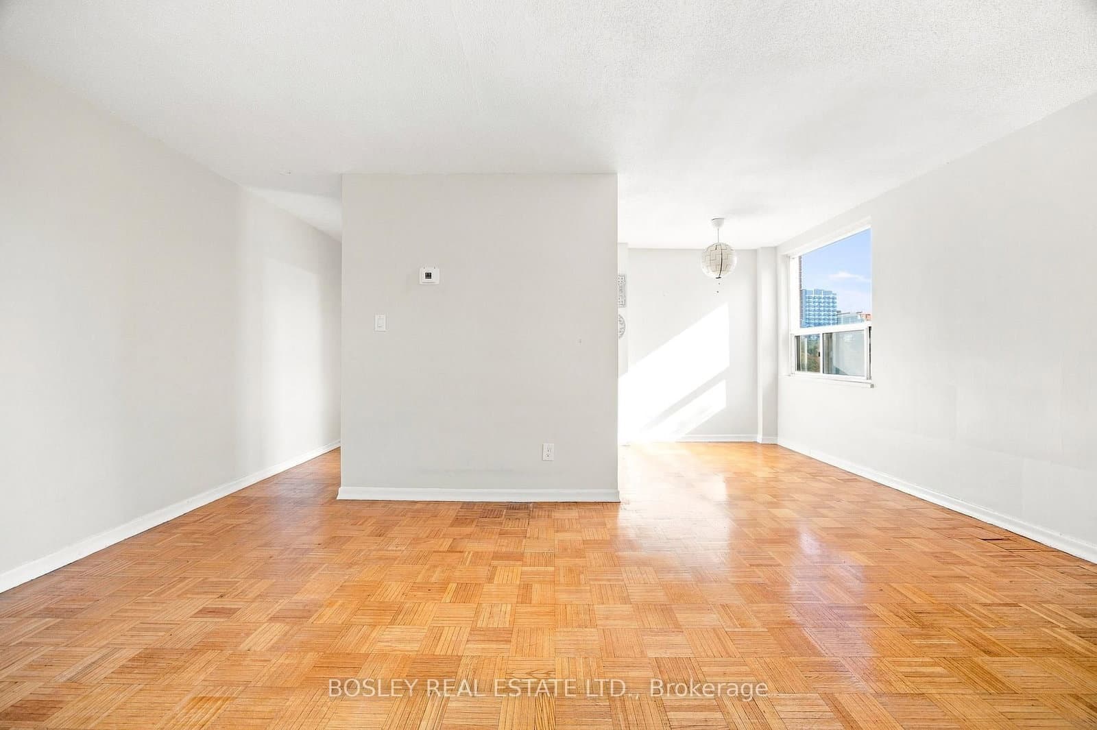 85 Lawton Boulevard, Unit 409 thumbnail 4