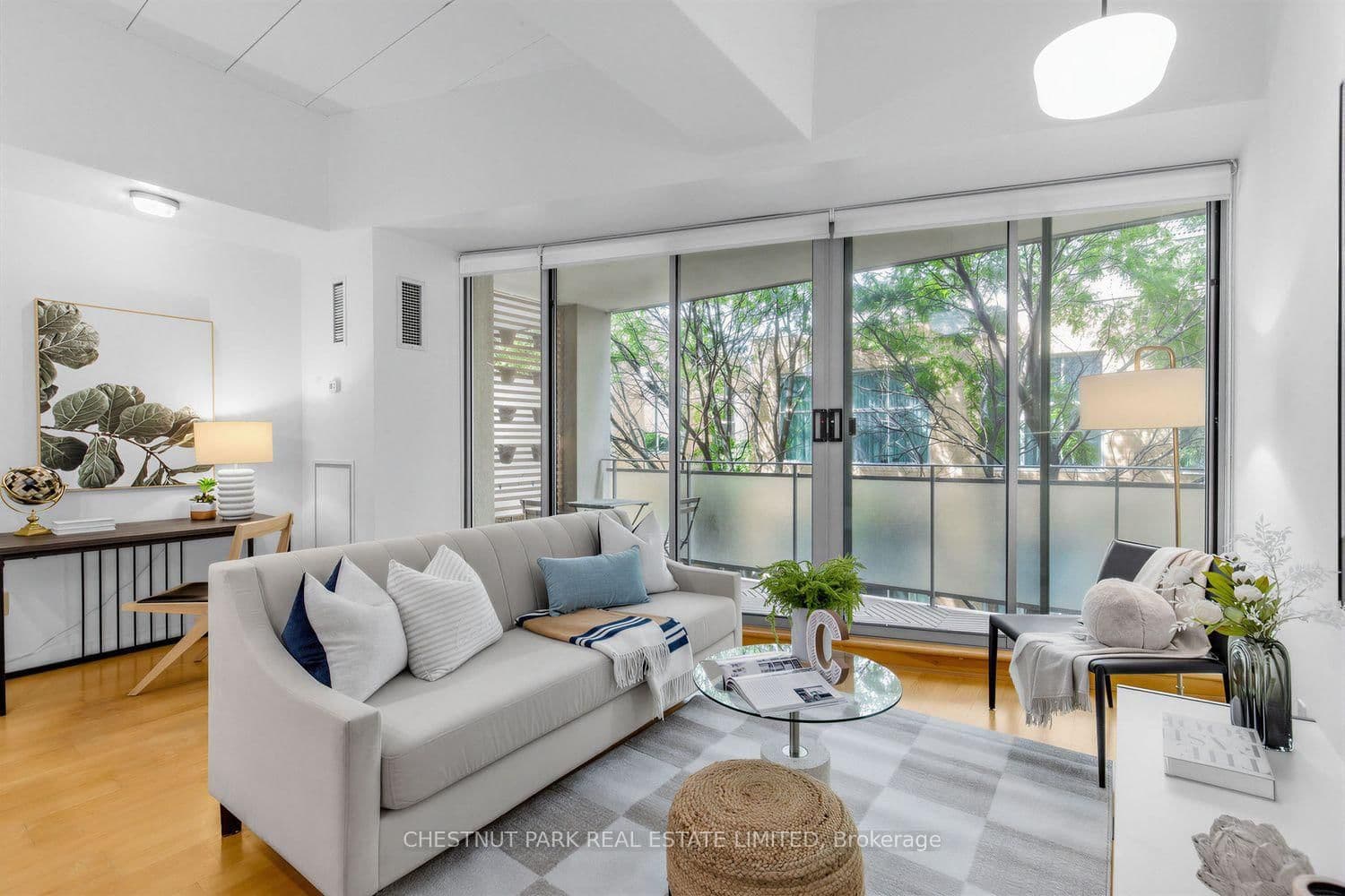 160 Baldwin Street, Unit 409 thumbnail 18