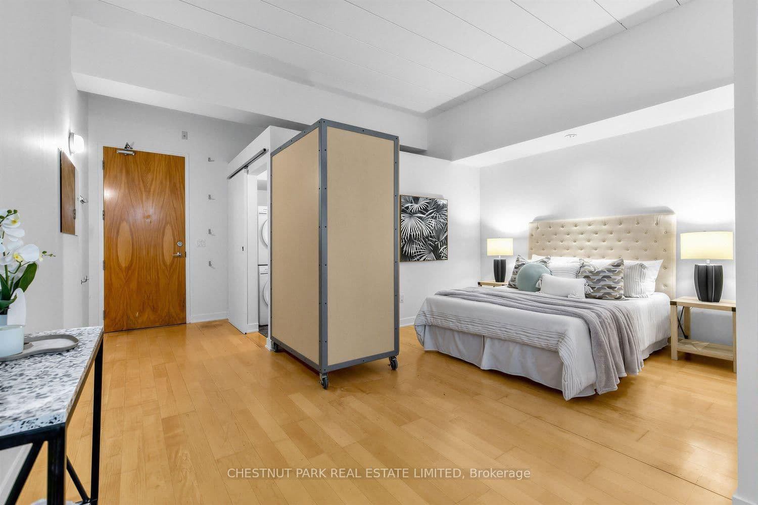 160 Baldwin Street, Unit 409 thumbnail 4
