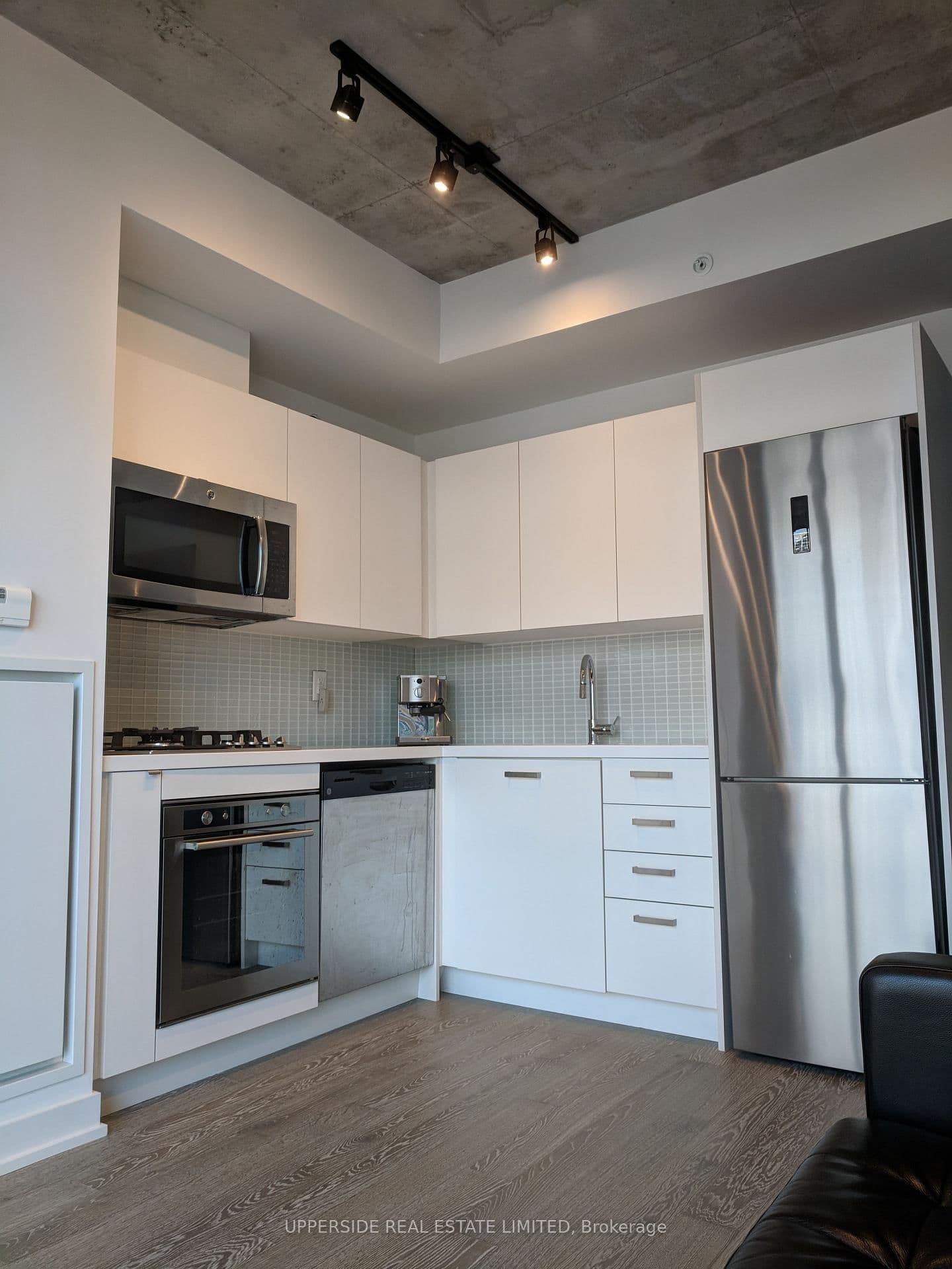 39 Brant Street, Unit 912 thumbnail 5