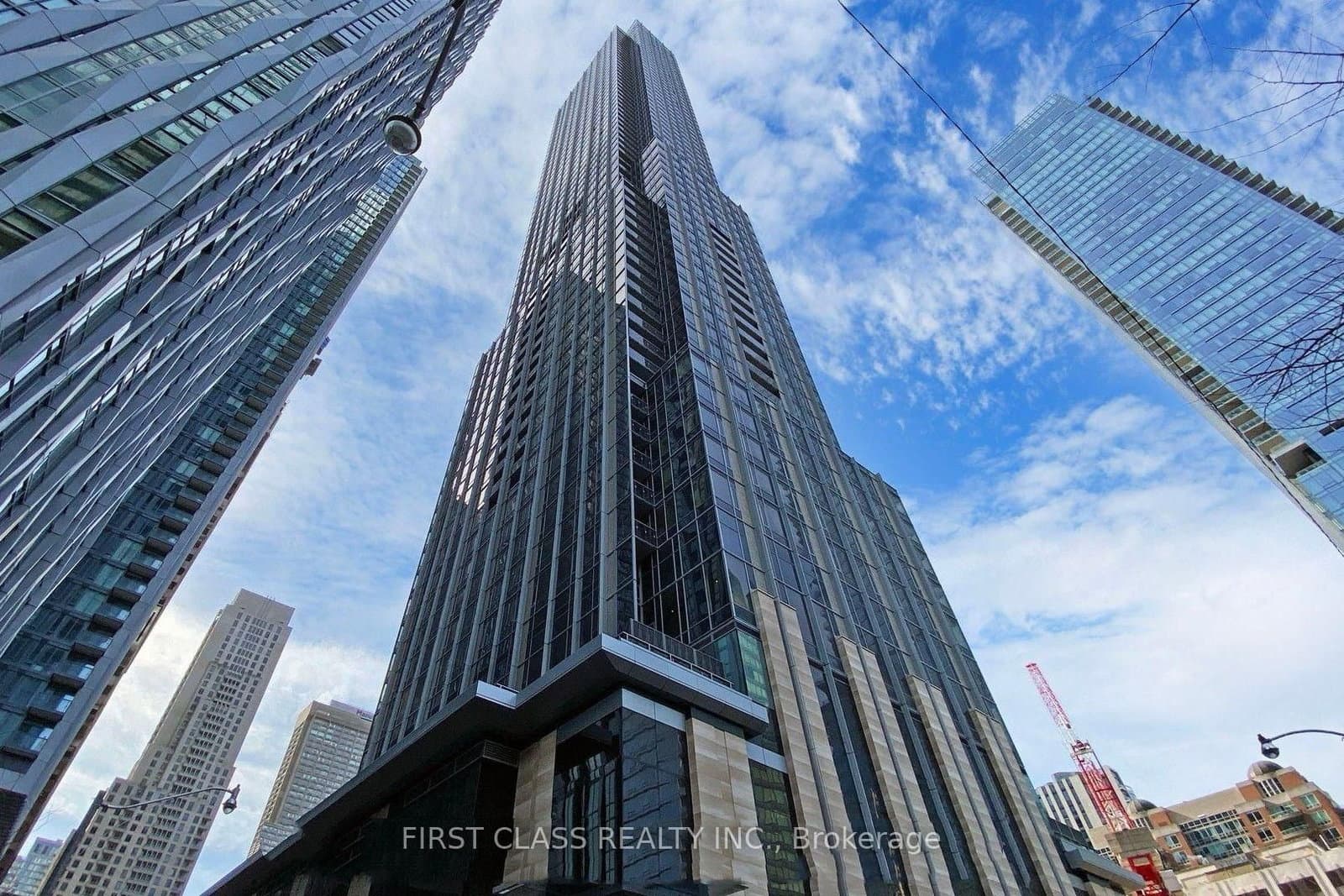 11 Yorkville Avenue, Unit 6307 thumbnail 2