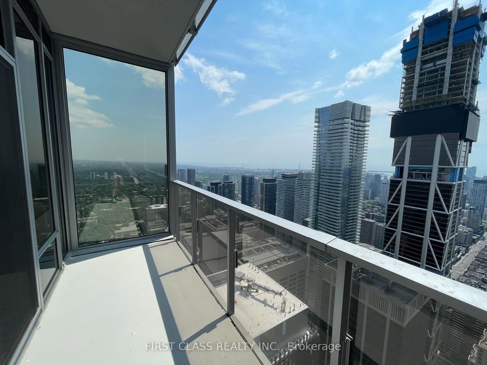 11 Yorkville Avenue, Unit 6307 thumbnail 23