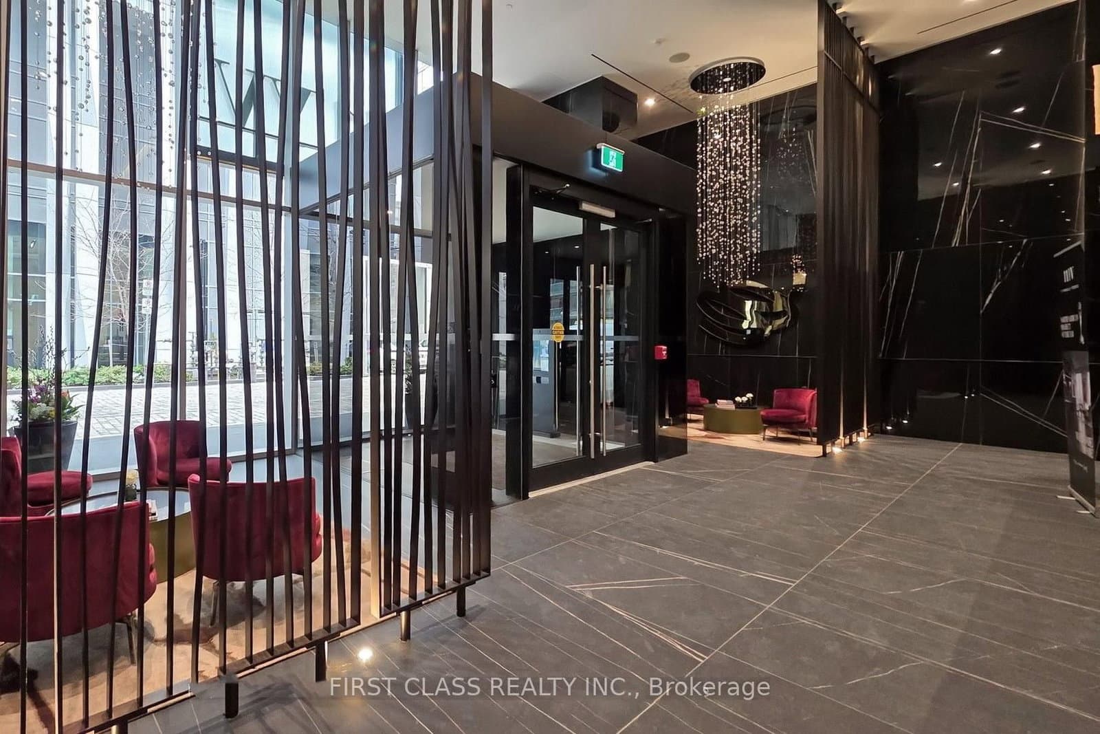 11 Yorkville Avenue, Unit 6307 thumbnail 3