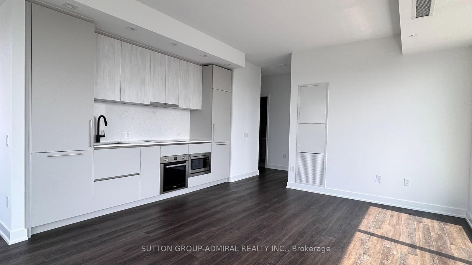 609 Sherbourne Street, Unit 4602 thumbnail 6