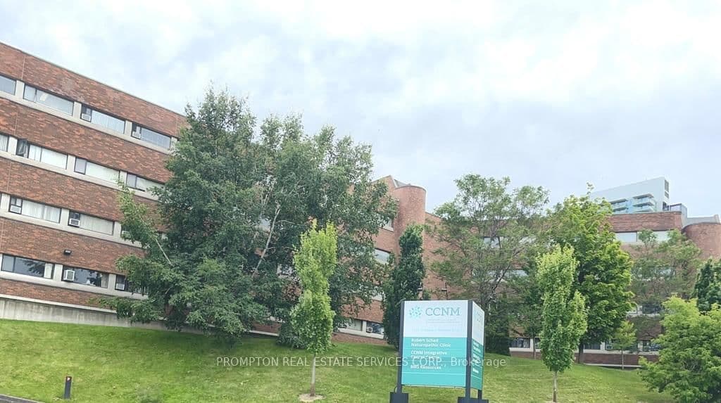 68 Esther Shiner Boulevard, Unit 745 thumbnail 32