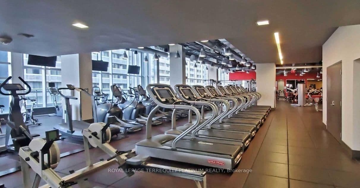 386 Yonge Street, Unit 4205 thumbnail 21