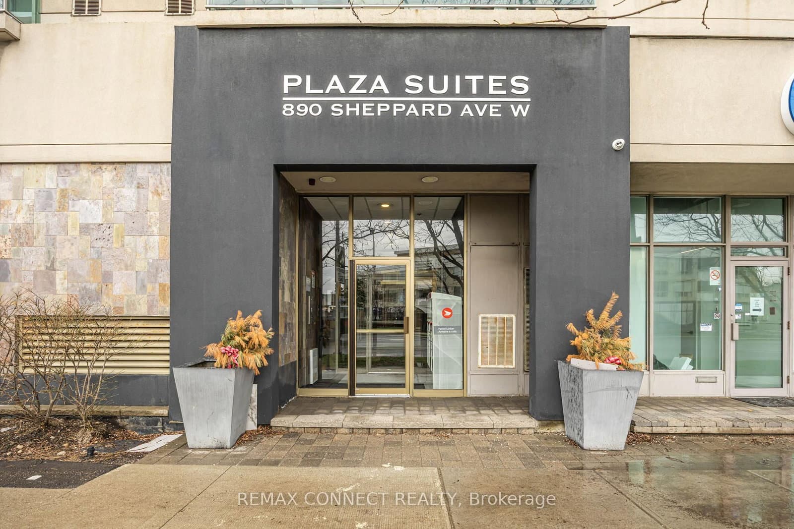 890 Sheppard Avenue W, Unit 504 thumbnail 3
