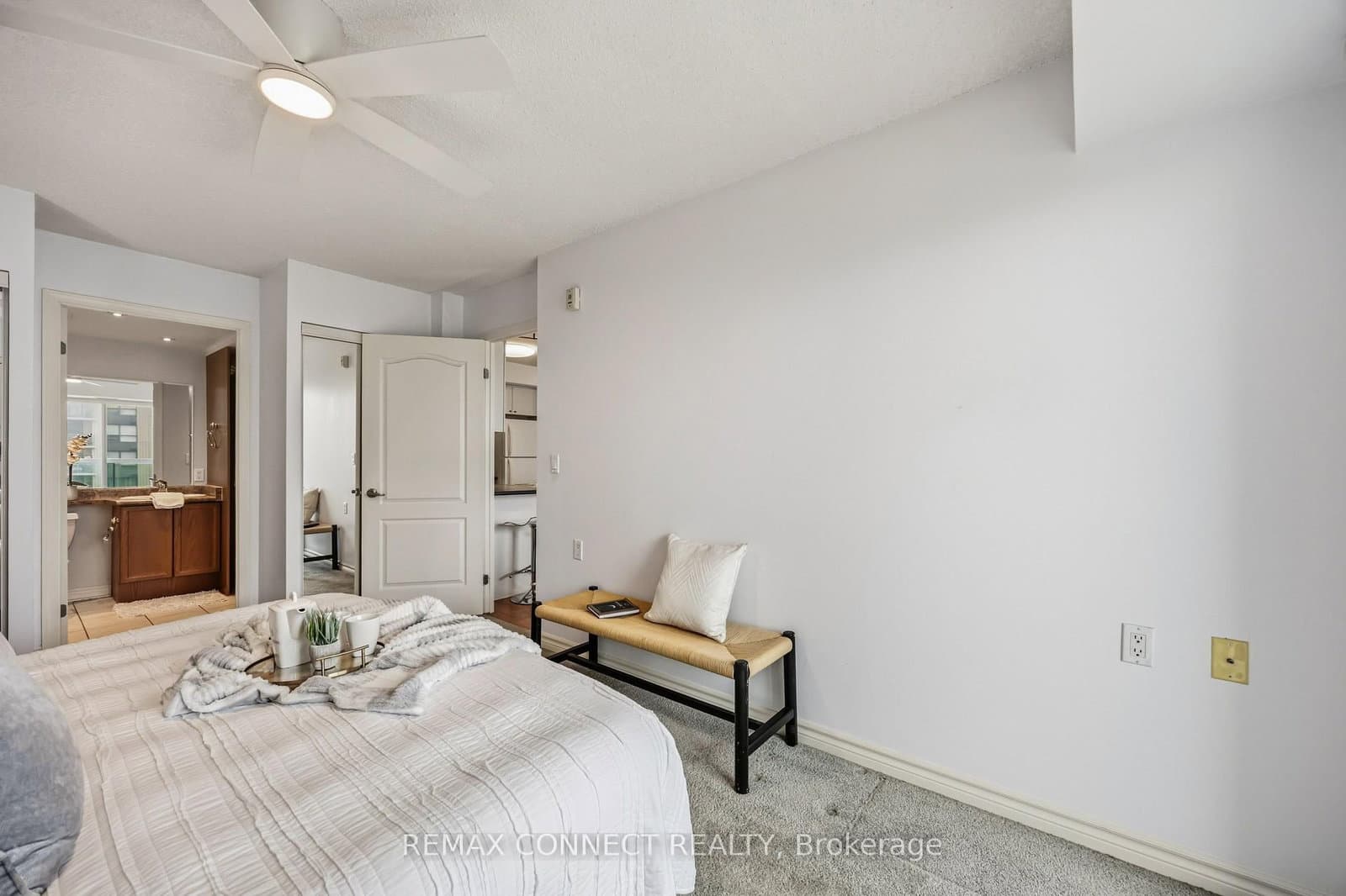 890 Sheppard Avenue W, Unit 504 thumbnail 33