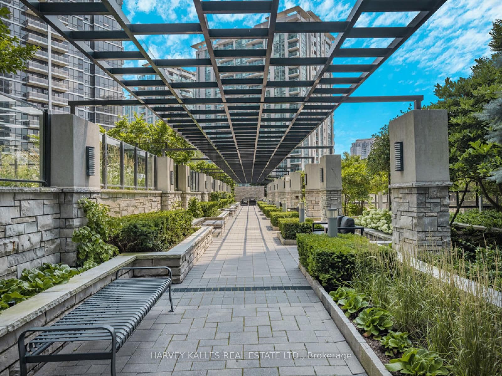 5 Sheppard Avenue E, Unit 2121 thumbnail 31