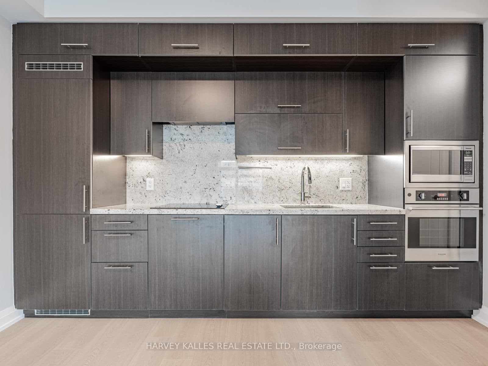 5 Sheppard Avenue E, Unit 2121 thumbnail 8