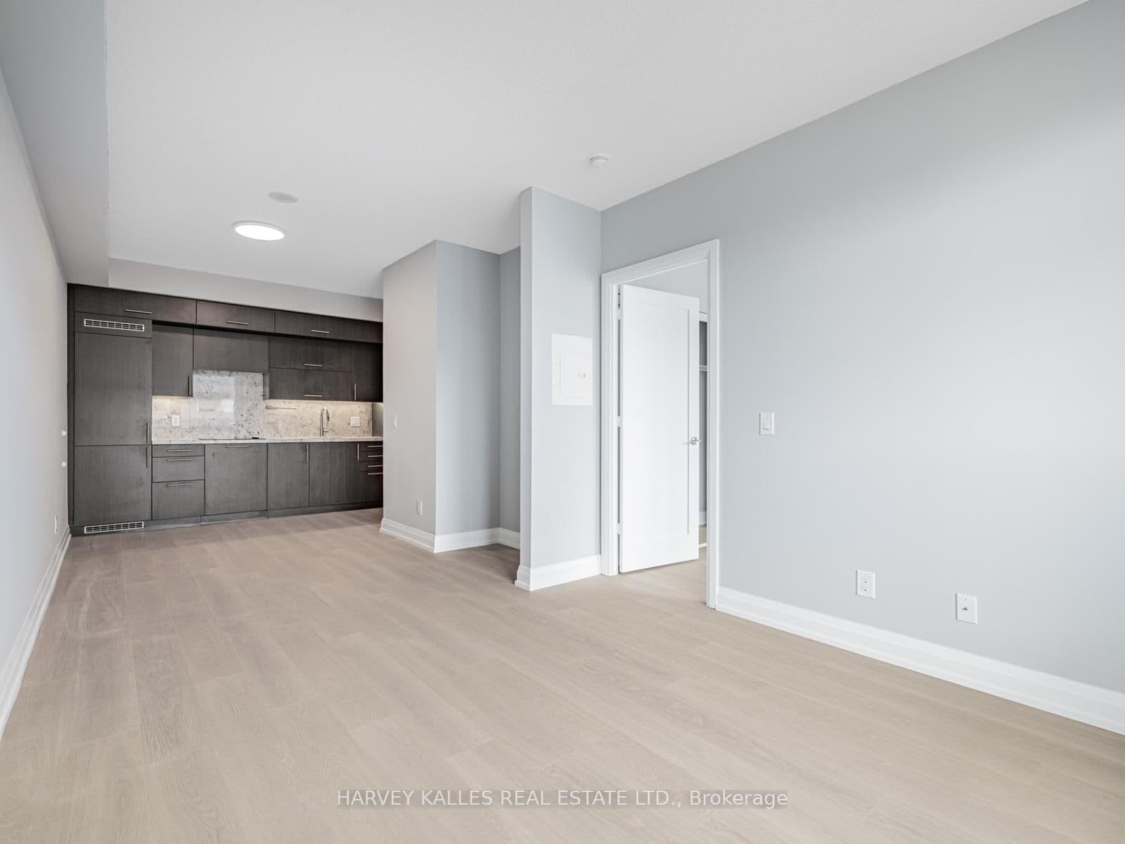5 Sheppard Avenue E, Unit 2121 thumbnail 9