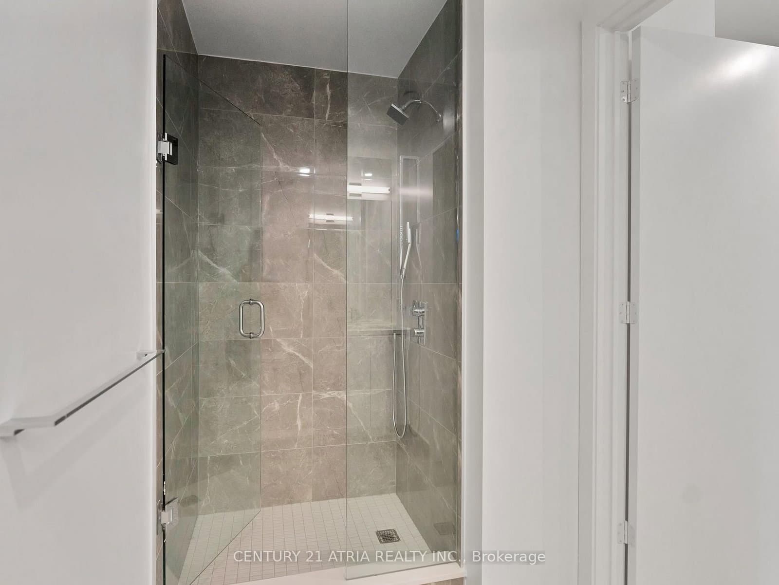 195 McCaul Street, Unit 716 thumbnail 15