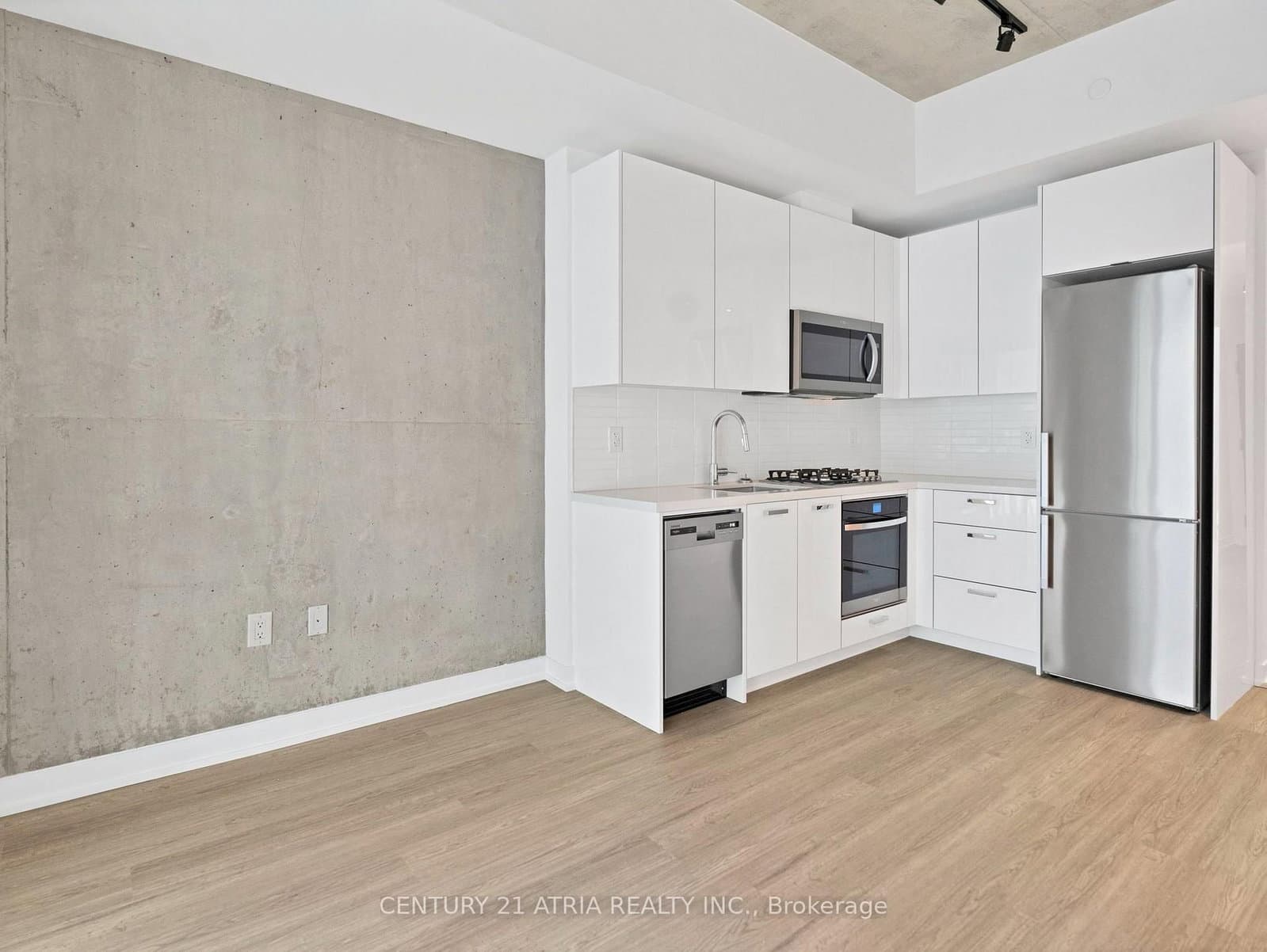195 McCaul Street, Unit 716 thumbnail 20