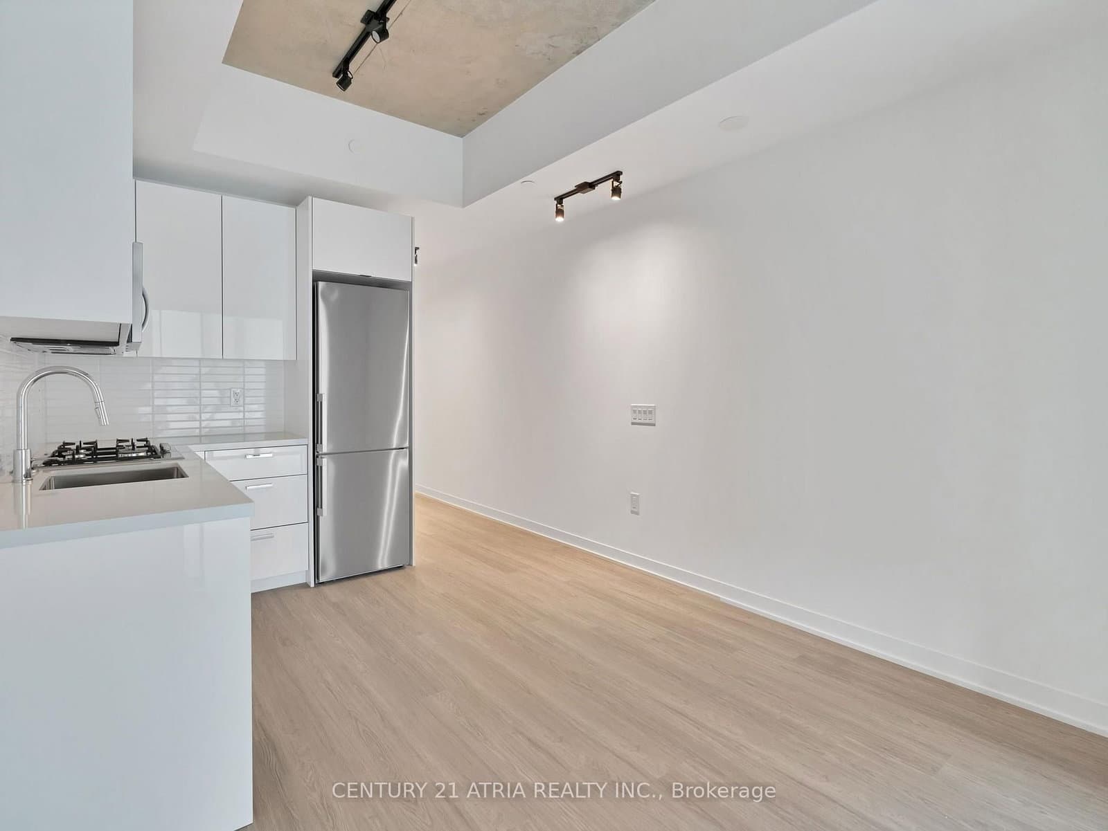 195 McCaul Street, Unit 716 thumbnail 21