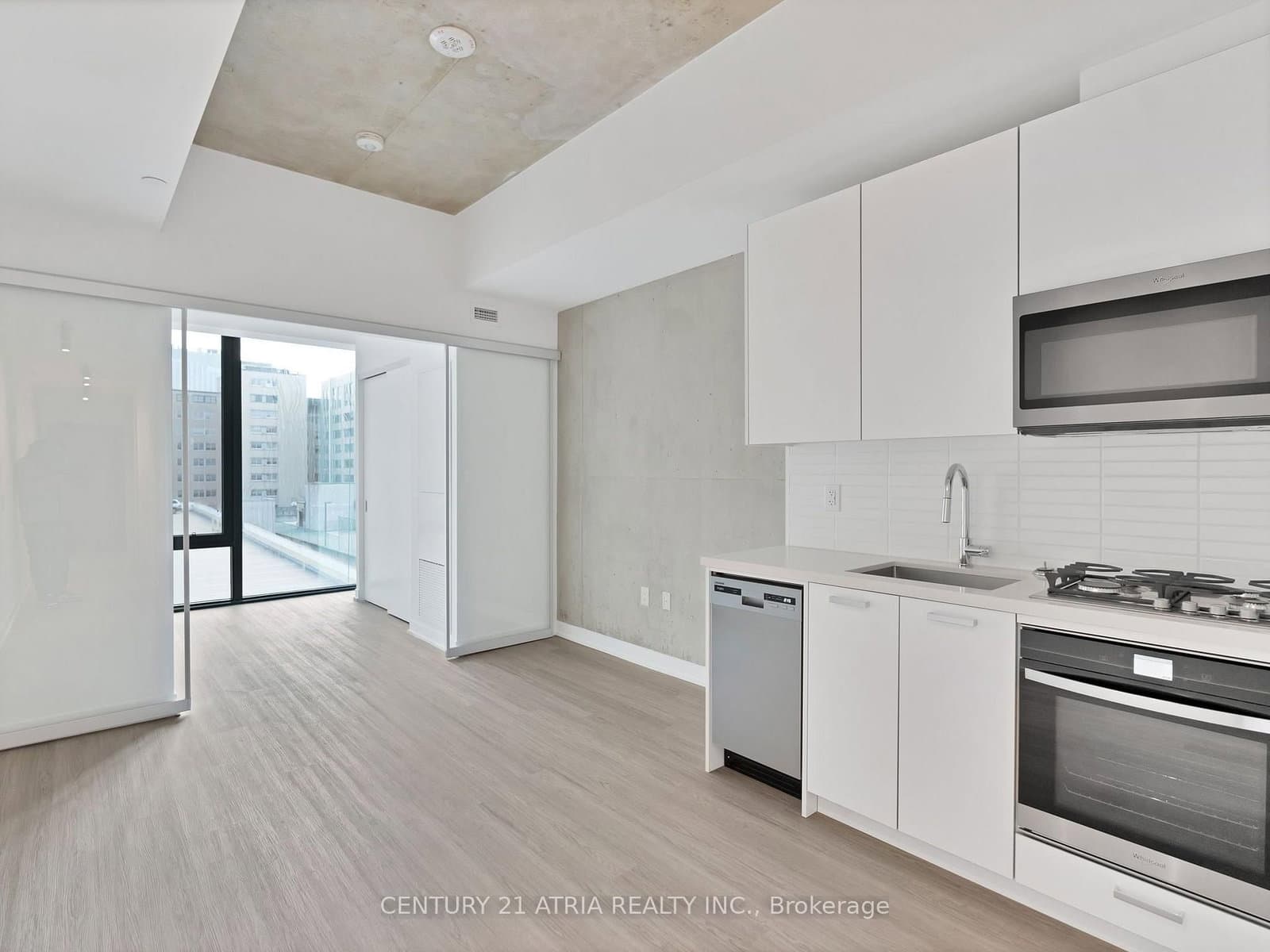 195 McCaul Street, Unit 716 thumbnail 24