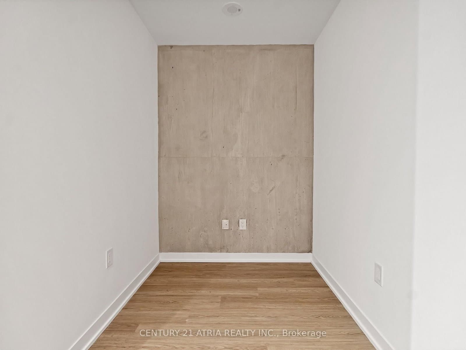 195 McCaul Street, Unit 716 thumbnail 4