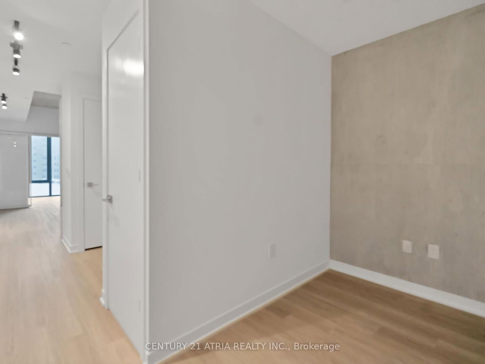 195 McCaul Street, Unit 716 thumbnail 7